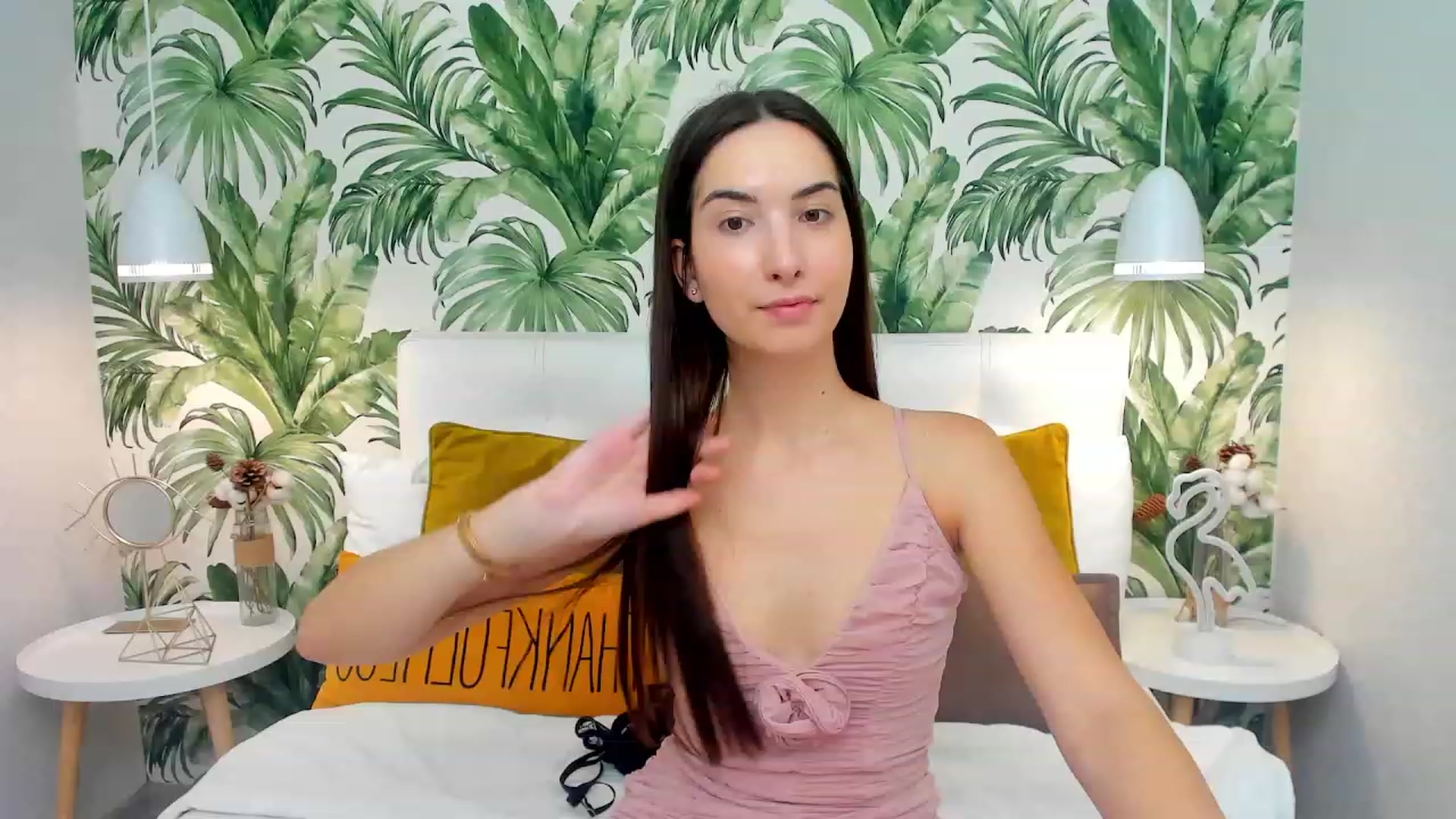 Gallery image thumbnail from KeliRose's myfreecams stream on, 12/10/2023, 12:57 image 5 of 20