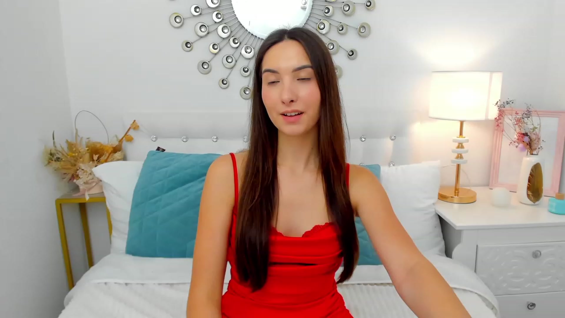 Gallery image thumbnail from KeliRose's myfreecams stream on, 12/11/2023, 18:08 image 2 of 20