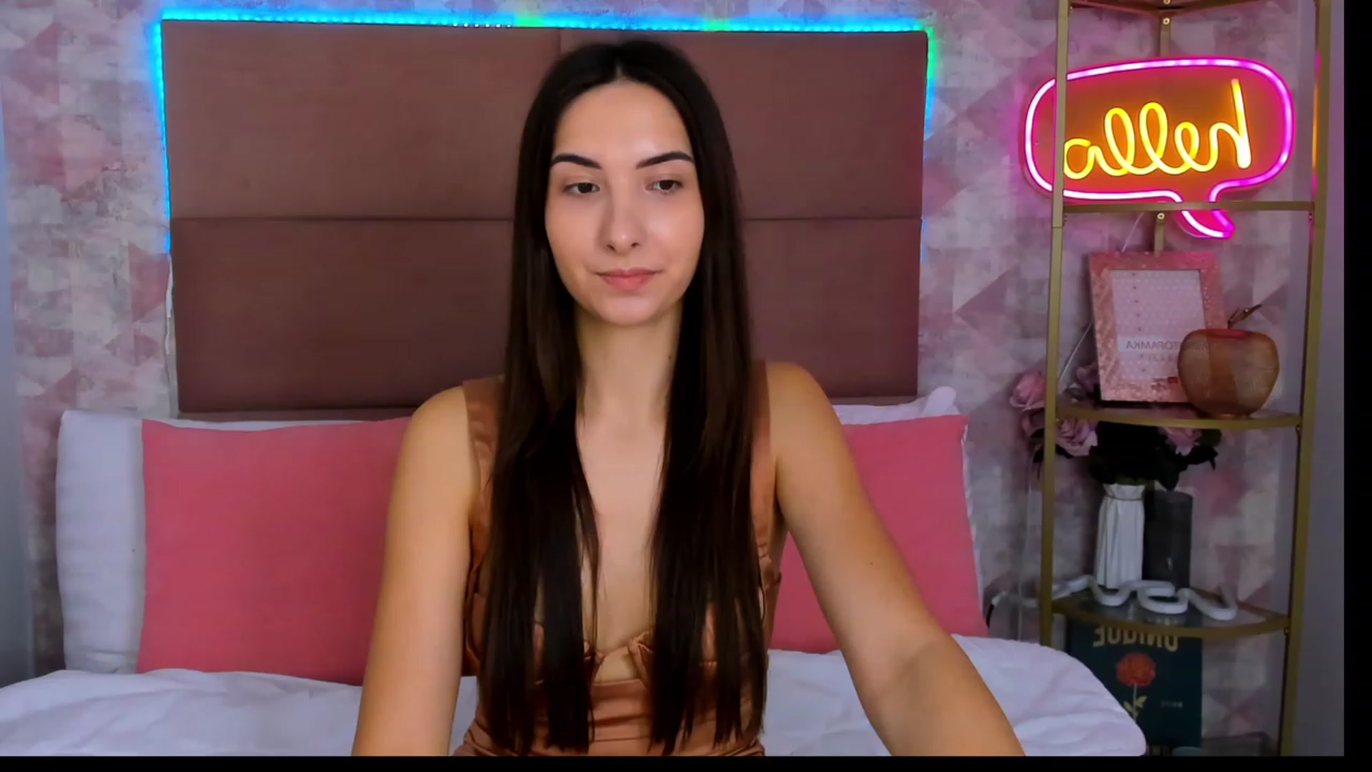 Gallery image thumbnail from KeliRose's myfreecams stream on, 12/12/2023, 09:27 image 11 of 20