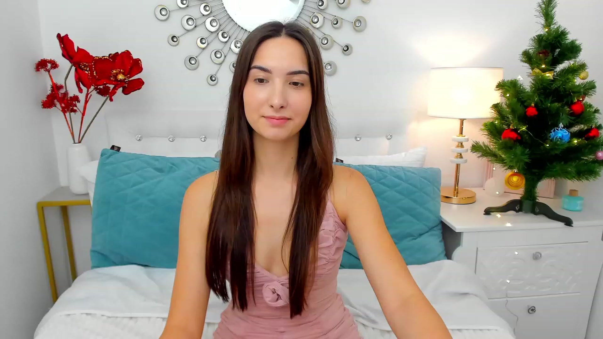Gallery image thumbnail from KeliRose's myfreecams stream on, 12/15/2023, 16:04 image 16 of 20
