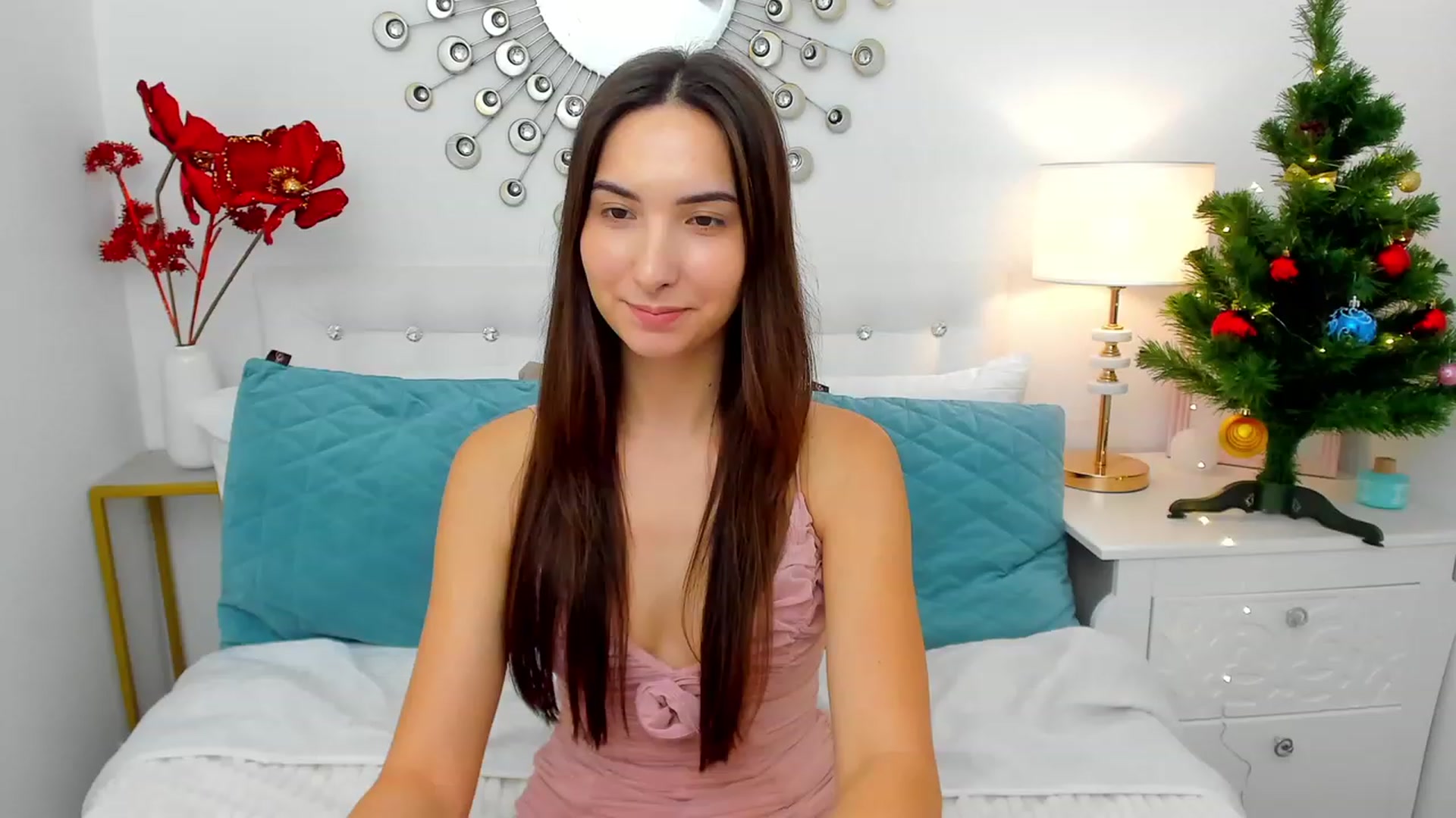 Gallery image thumbnail from KeliRose's myfreecams stream on, 12/15/2023, 16:04 image 19 of 20