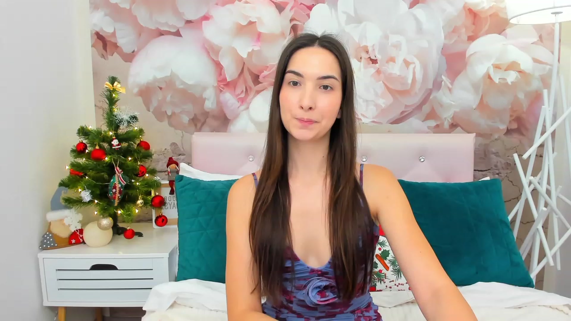 Gallery image thumbnail from KeliRose's myfreecams stream on, 12/16/2023, 13:01 image 10 of 20
