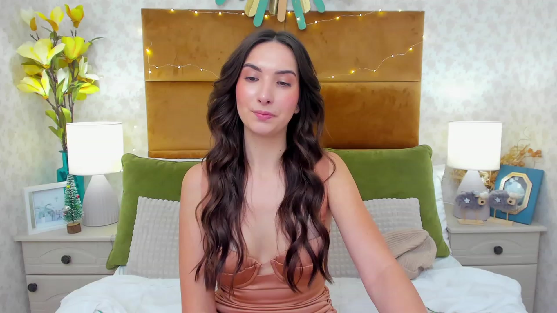 Gallery image thumbnail from KeliRose's myfreecams stream on, 12/17/2023, 17:14 image 14 of 20