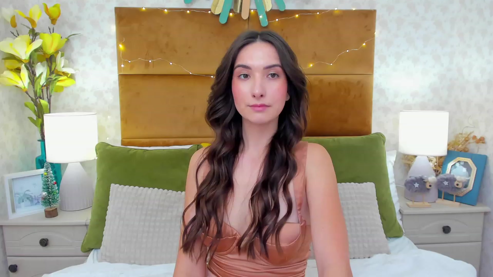 Gallery image thumbnail from KeliRose's myfreecams stream on, 12/17/2023, 19:56 image 18 of 20