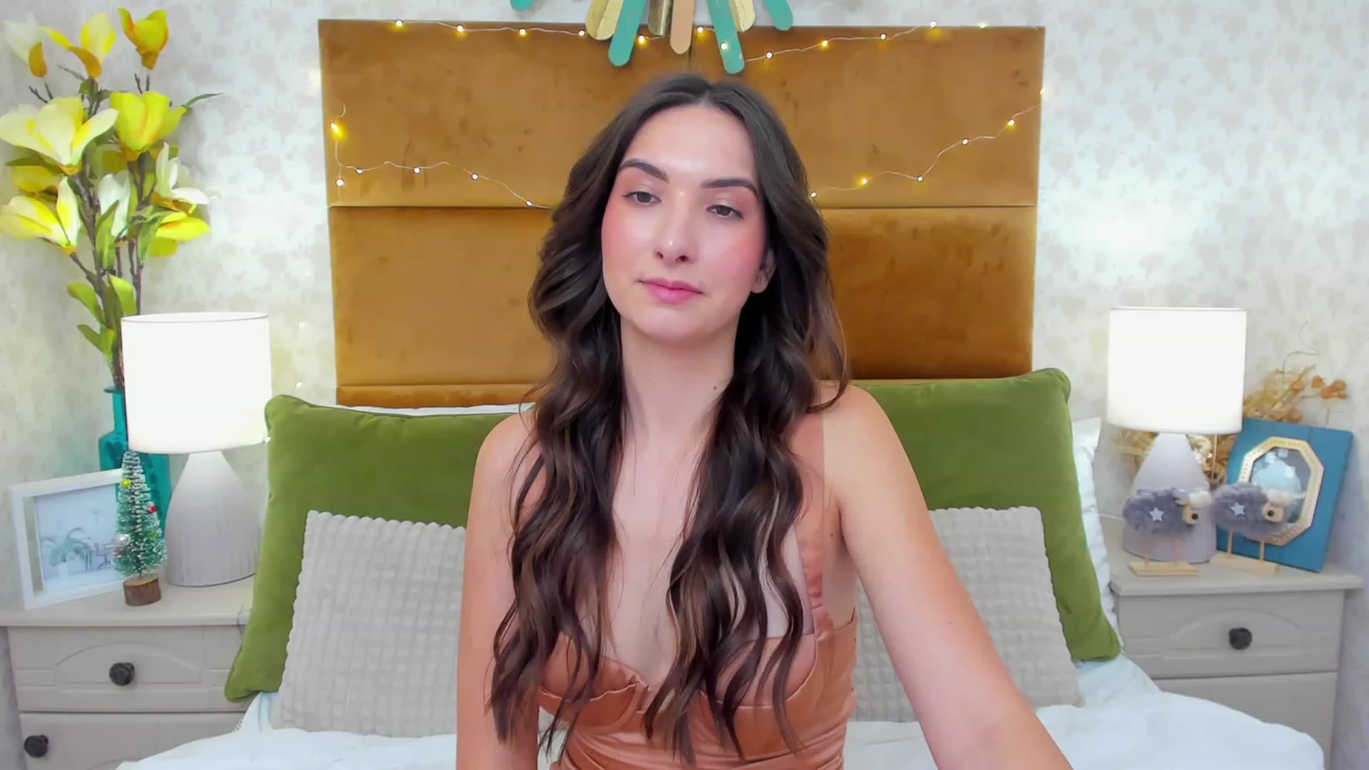 Gallery image thumbnail from KeliRose's myfreecams stream on, 12/17/2023, 19:56 image 19 of 20