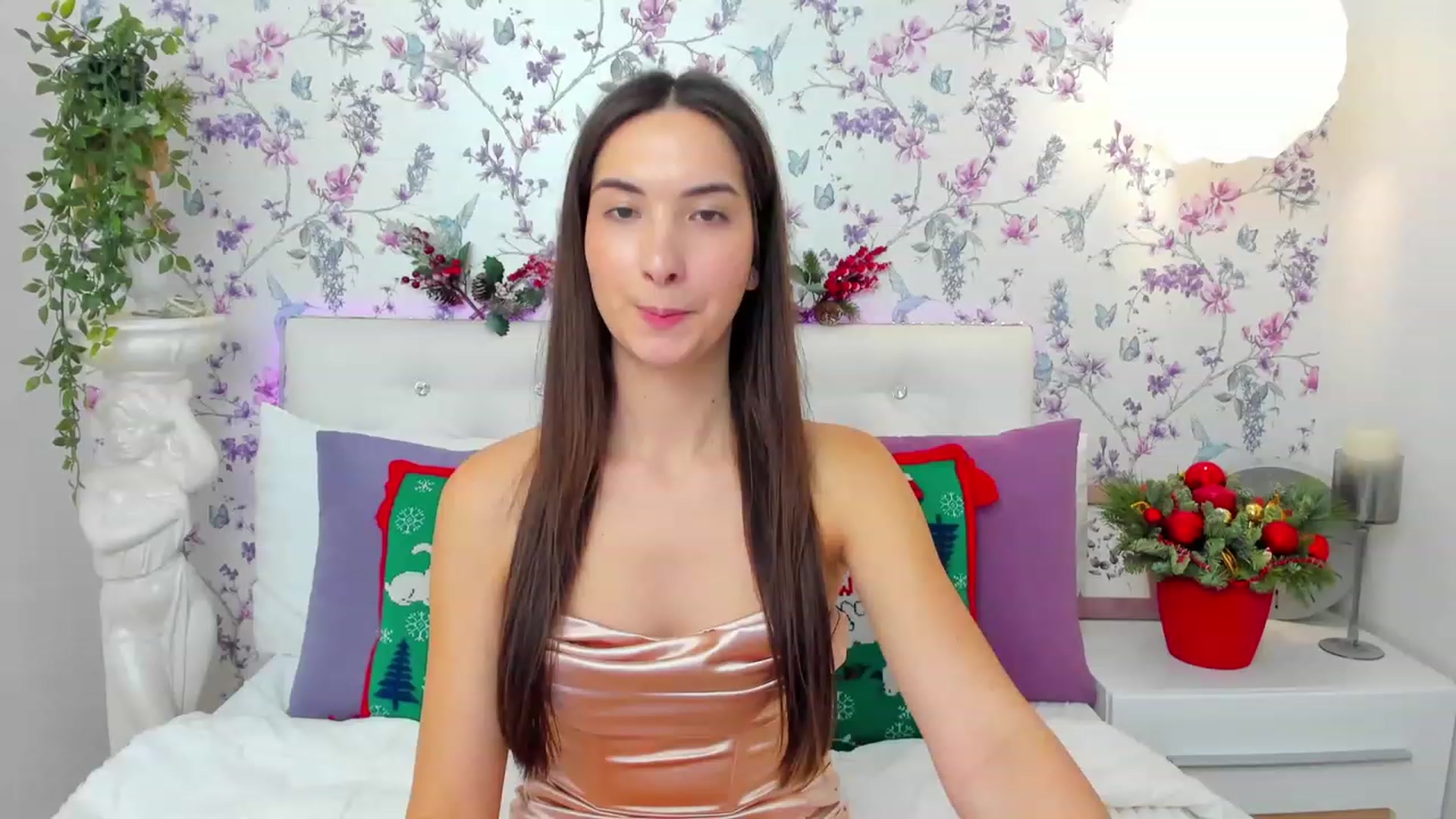 Gallery image thumbnail from KeliRose's myfreecams stream on, 12/18/2023, 18:04 image 2 of 20