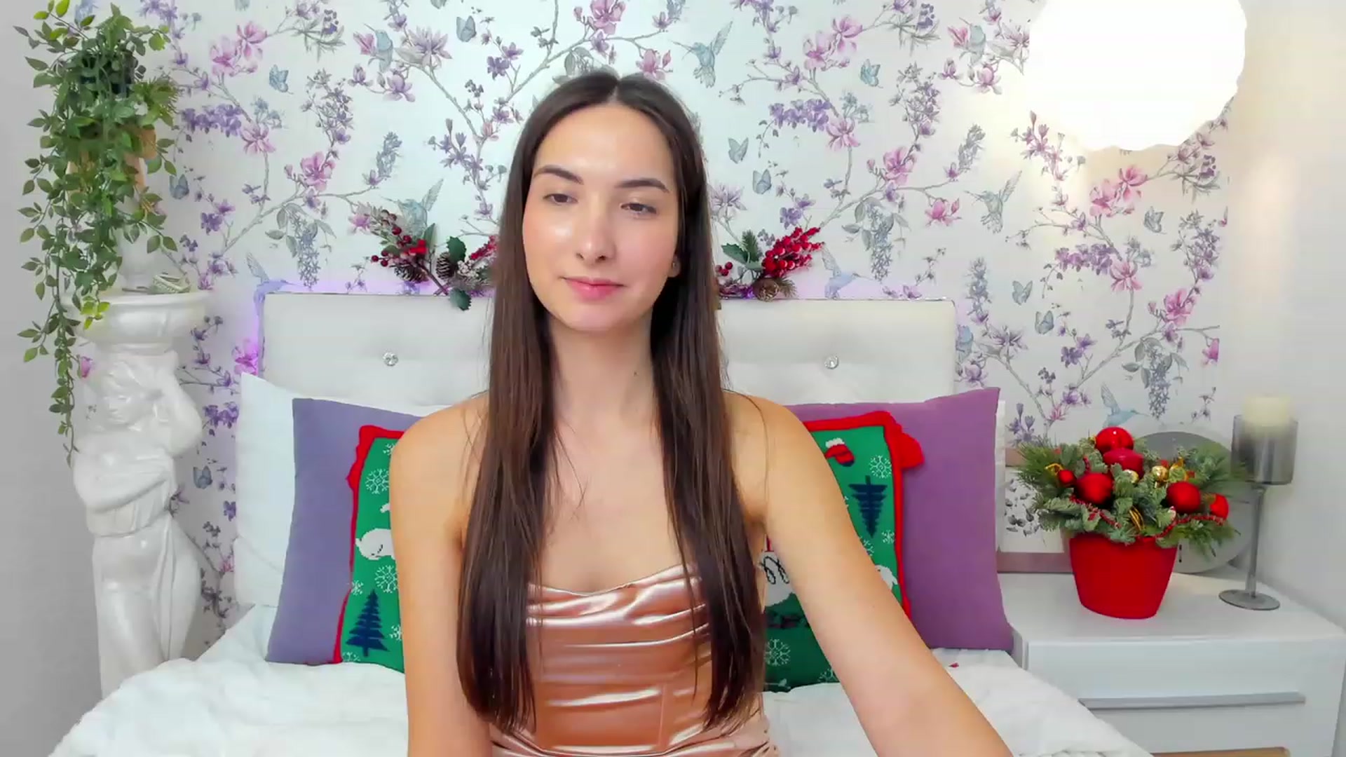 Gallery image thumbnail from KeliRose's myfreecams stream on, 12/18/2023, 18:04 image 4 of 20