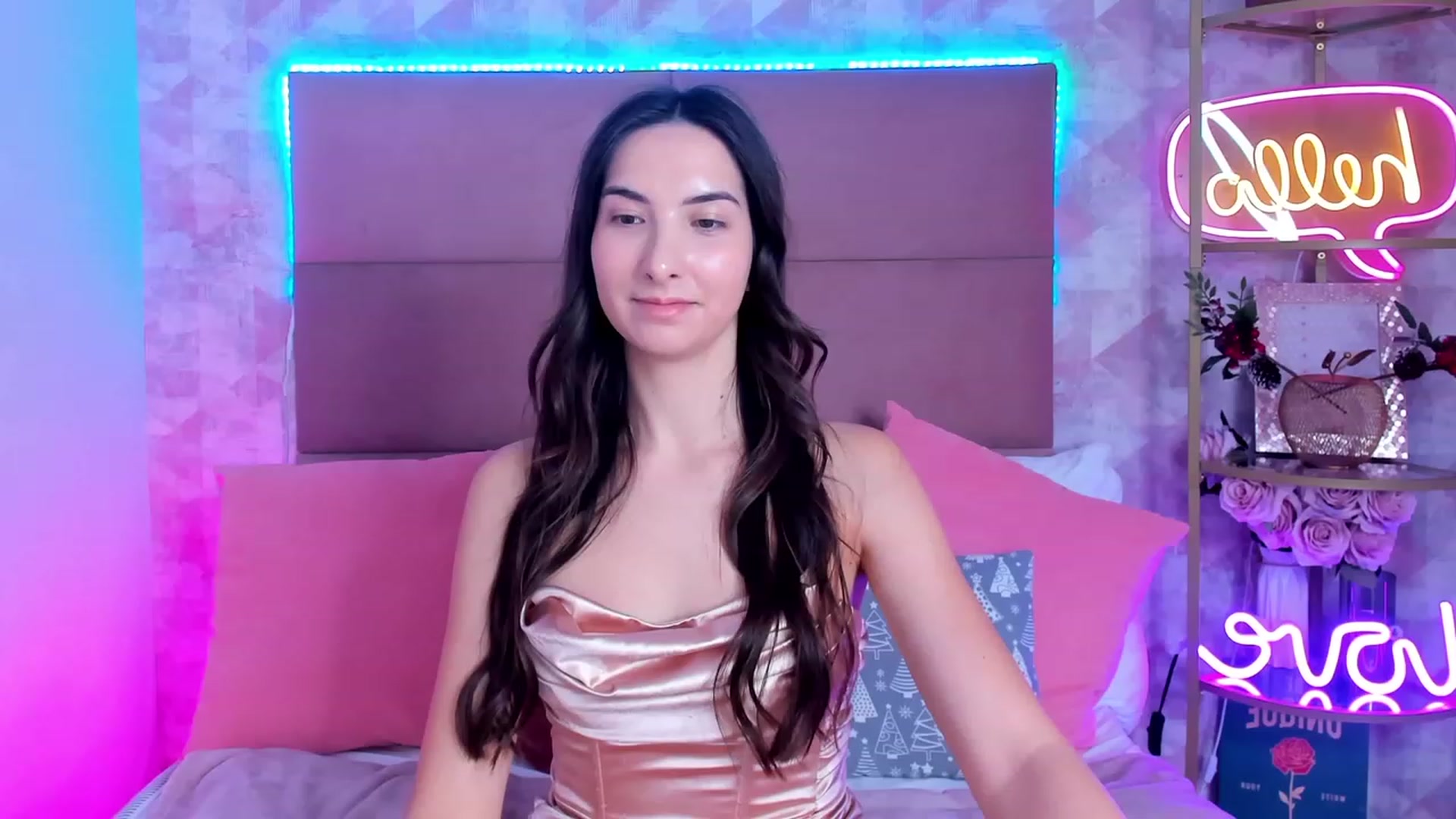 Gallery image thumbnail from KeliRose's myfreecams stream on, 12/22/2023, 19:38 image 9 of 20