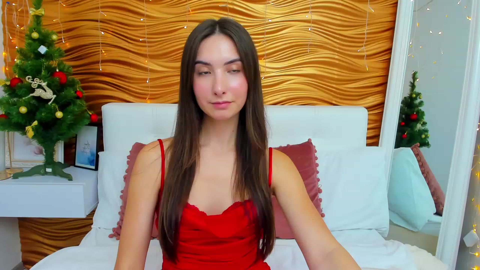 Gallery image thumbnail from KeliRose's myfreecams stream on, 12/26/2023, 15:23 image 10 of 20