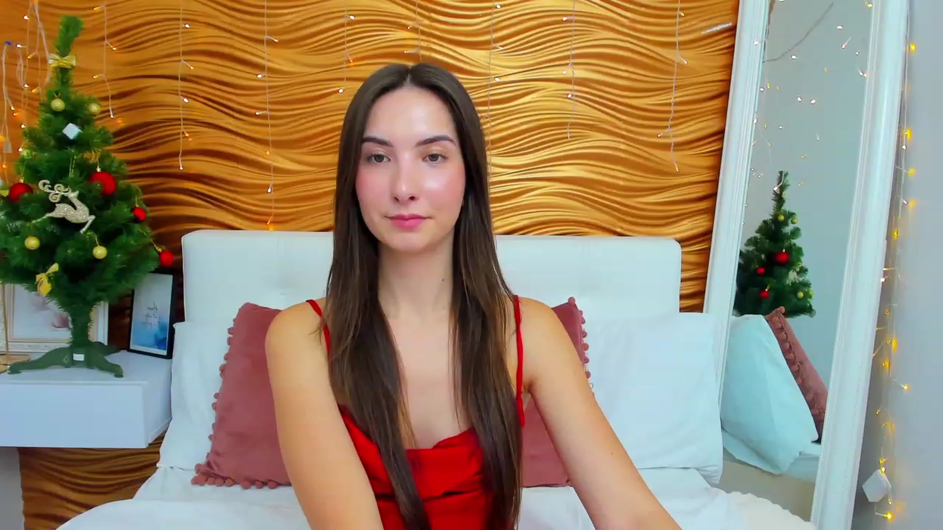 Gallery image thumbnail from KeliRose's myfreecams stream on, 12/26/2023, 16:12 image 18 of 20