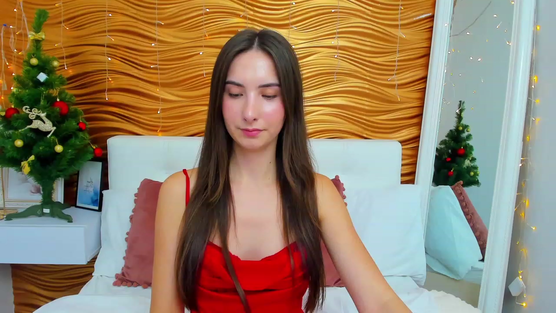 Gallery image thumbnail from KeliRose's myfreecams stream on, 12/26/2023, 16:12 image 10 of 20