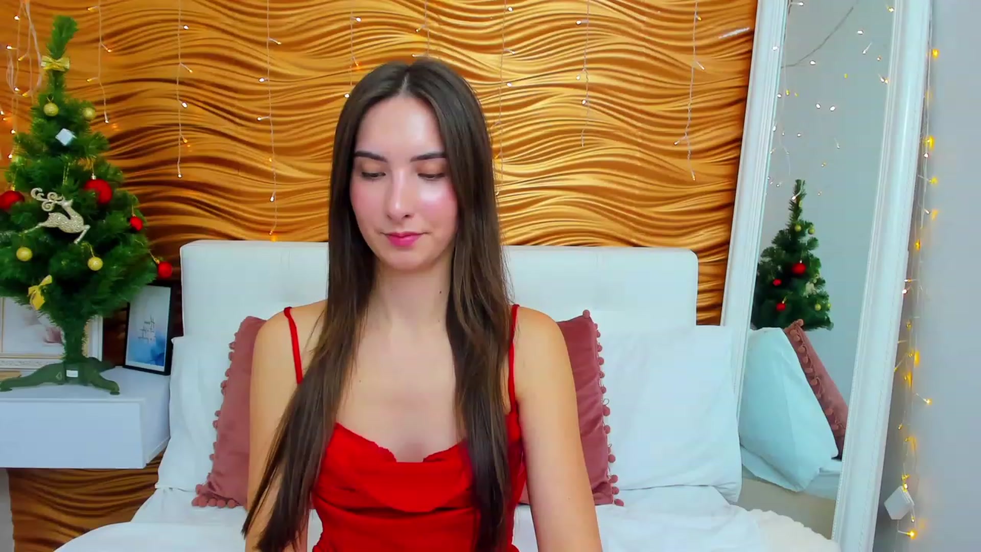 Gallery image thumbnail from KeliRose's myfreecams stream on, 12/26/2023, 16:12 image 4 of 20