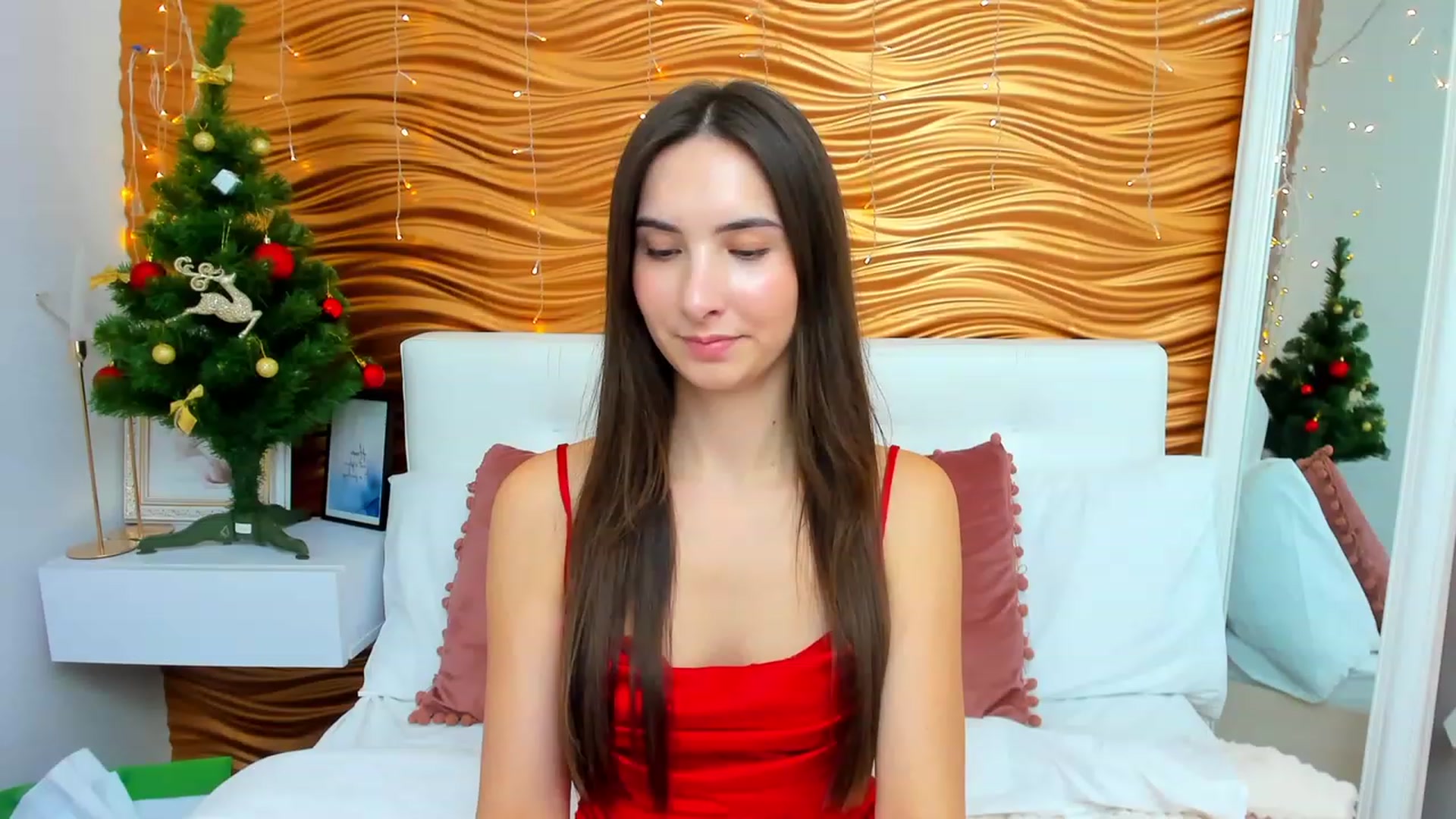 Gallery image thumbnail from KeliRose's myfreecams stream on, 12/26/2023, 18:07 image 8 of 20