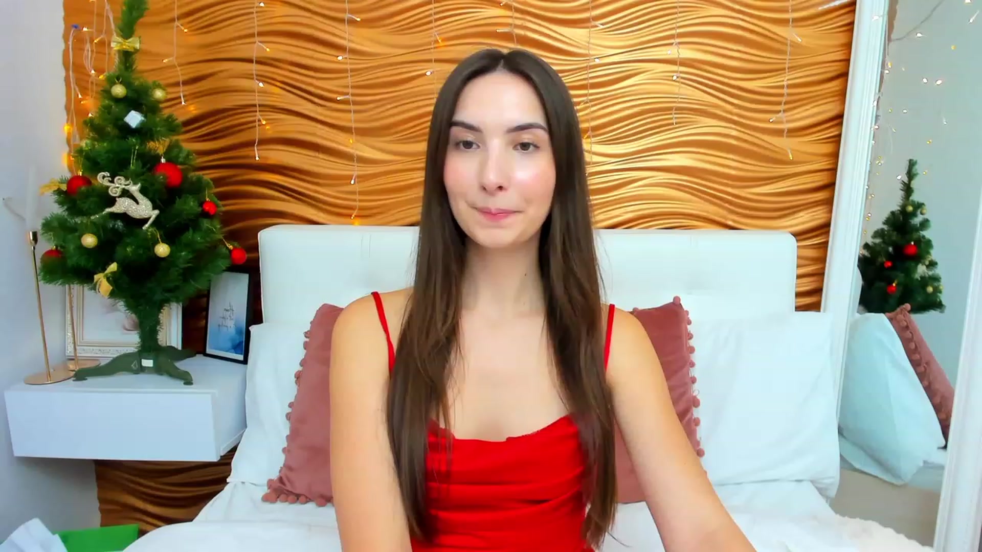 Gallery image thumbnail from KeliRose's myfreecams stream on, 12/26/2023, 18:07 image 15 of 20