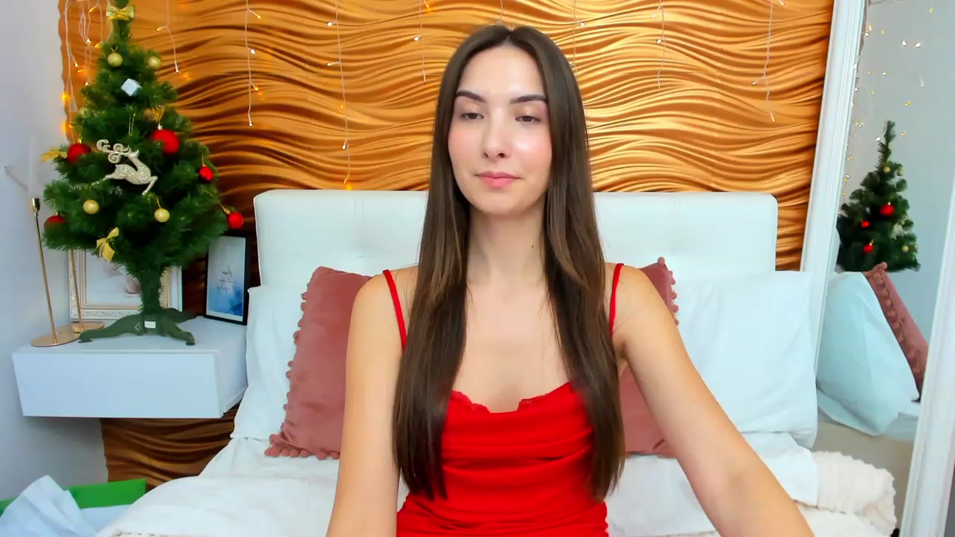 Gallery image thumbnail from KeliRose's myfreecams stream on, 12/26/2023, 19:44 image 16 of 20