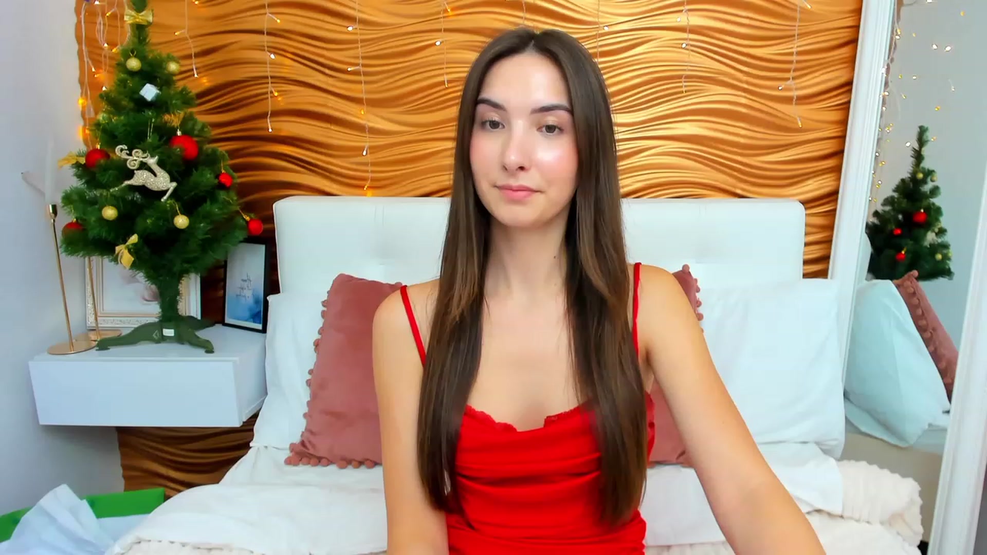 Gallery image thumbnail from KeliRose's myfreecams stream on, 12/26/2023, 19:44 image 15 of 20