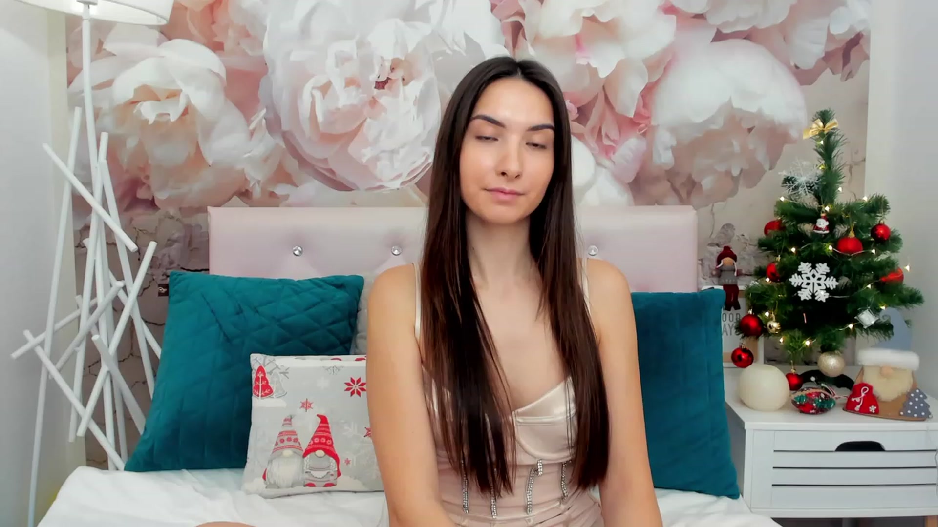 Gallery image thumbnail from KeliRose's myfreecams stream on, 12/27/2023, 09:55 image 20 of 20