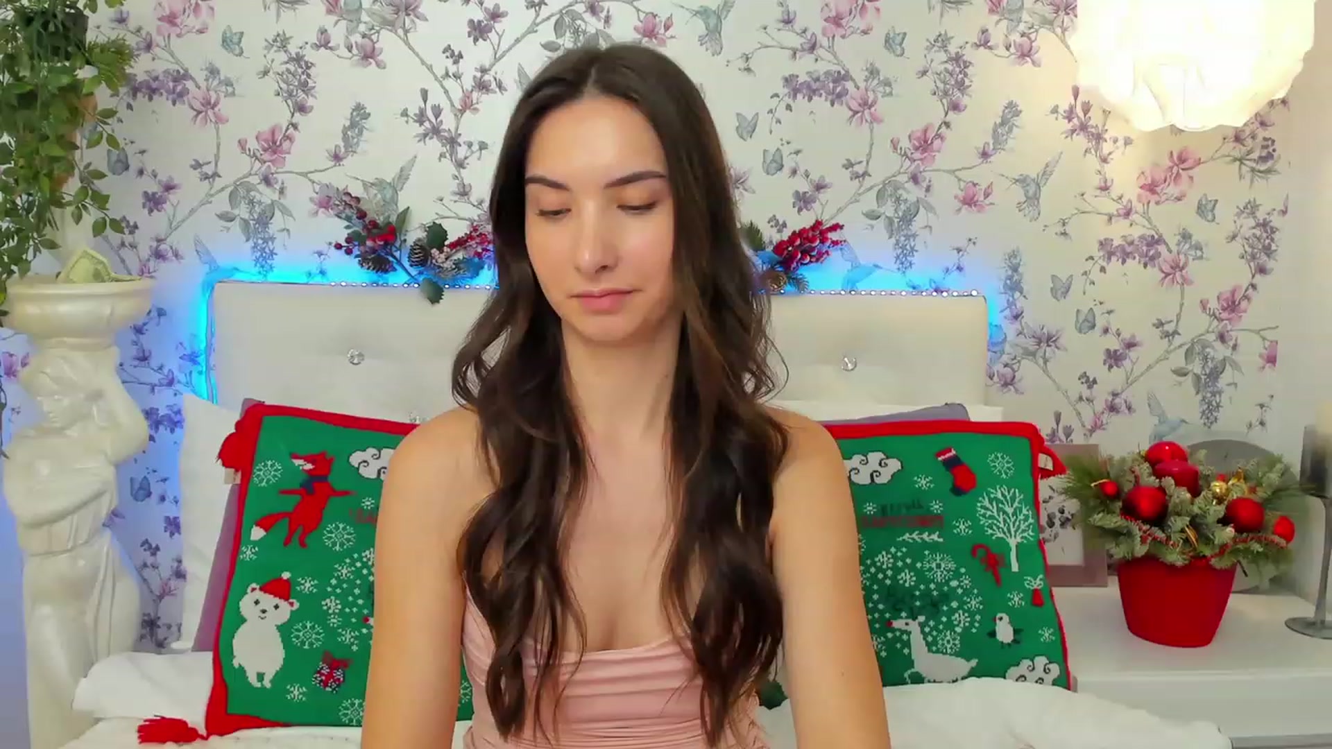 Gallery image thumbnail from KeliRose's myfreecams stream on, 12/28/2023, 09:02 image 4 of 20