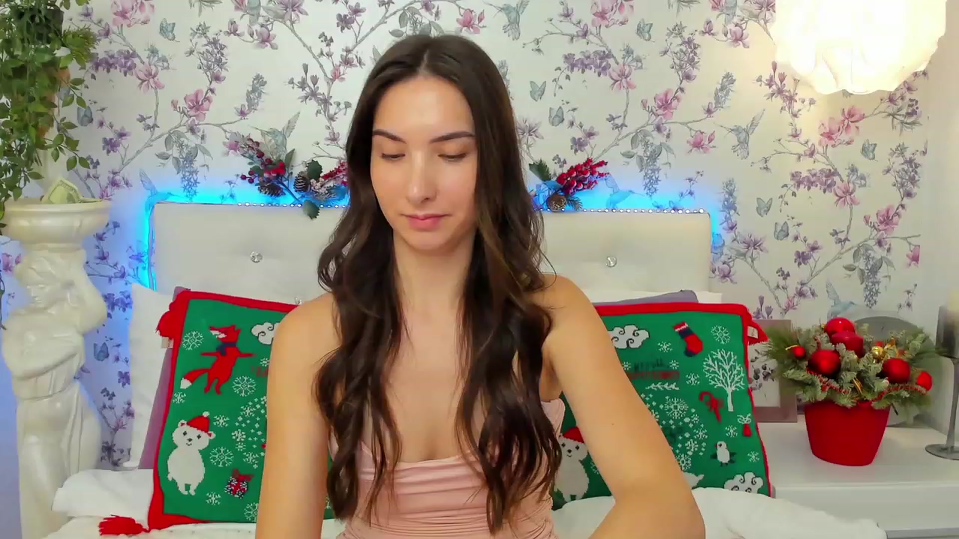Gallery image thumbnail from KeliRose's myfreecams stream on, 12/28/2023, 09:02 image 3 of 20