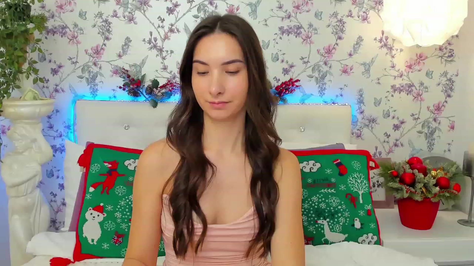 Gallery image thumbnail from KeliRose's myfreecams stream on, 12/28/2023, 09:02 image 8 of 20