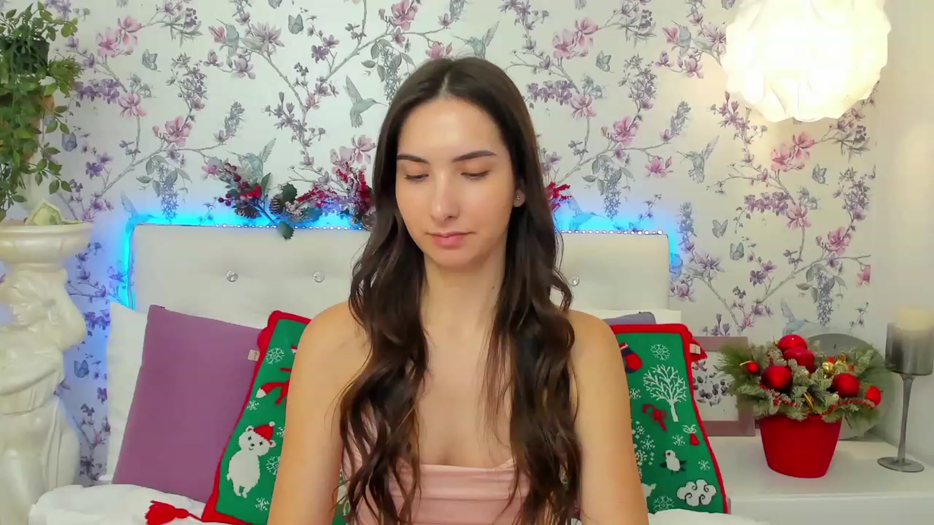 Gallery image thumbnail from KeliRose's myfreecams stream on, 12/28/2023, 10:29 image 4 of 20