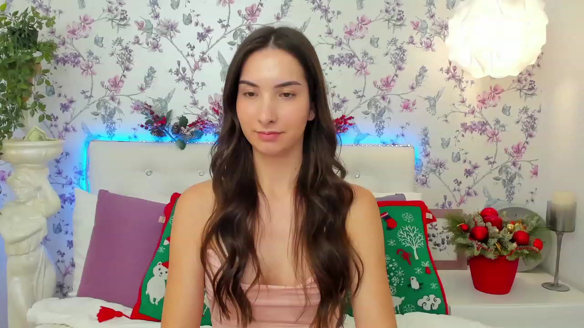 Gallery image thumbnail from KeliRose's myfreecams stream on, 12/28/2023, 10:29 image 20 of 20
