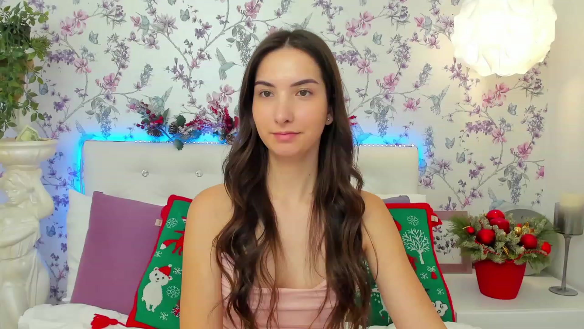 Gallery image thumbnail from KeliRose's myfreecams stream on, 12/28/2023, 10:29 image 1 of 20