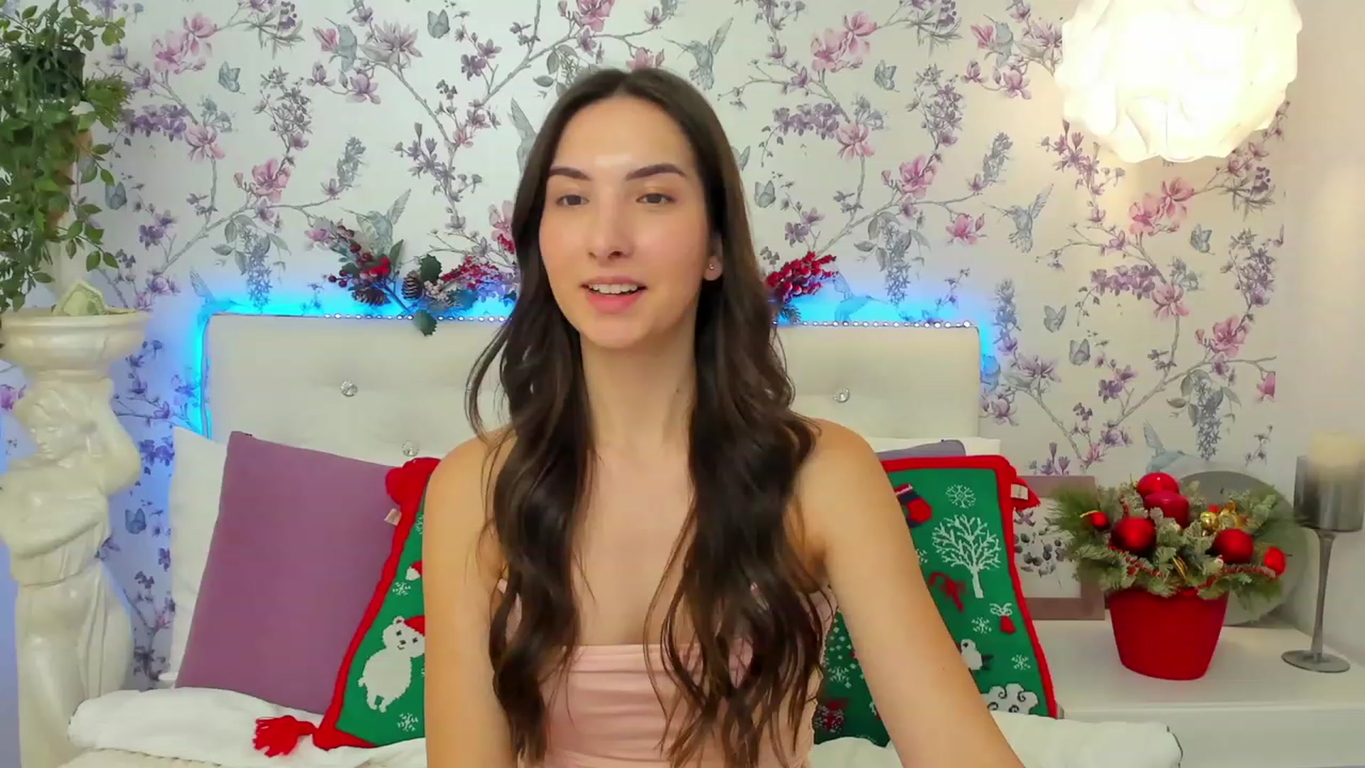 Gallery image thumbnail from KeliRose's myfreecams stream on, 12/28/2023, 12:54 image 2 of 20