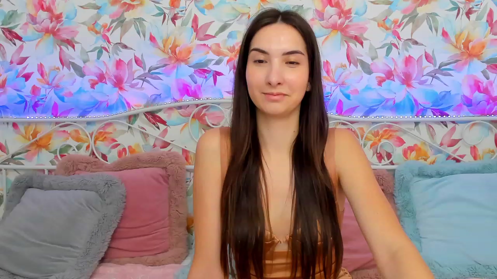 Gallery image thumbnail from KeliRose's myfreecams stream on, 12/29/2023, 10:06 image 15 of 20