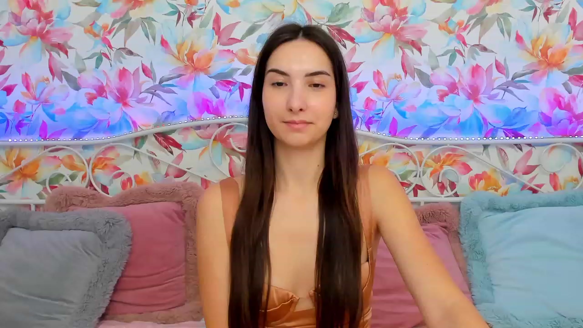 Gallery image thumbnail from KeliRose's myfreecams stream on, 12/29/2023, 10:06 image 6 of 20