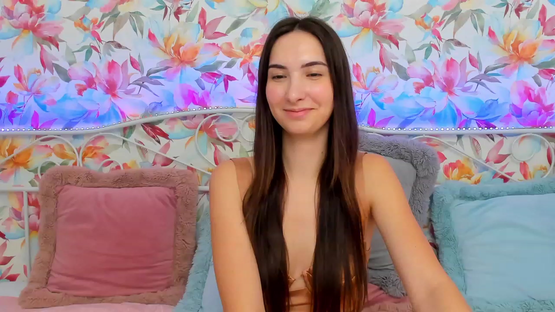 Gallery image thumbnail from KeliRose's myfreecams stream on, 12/29/2023, 12:59 image 5 of 20