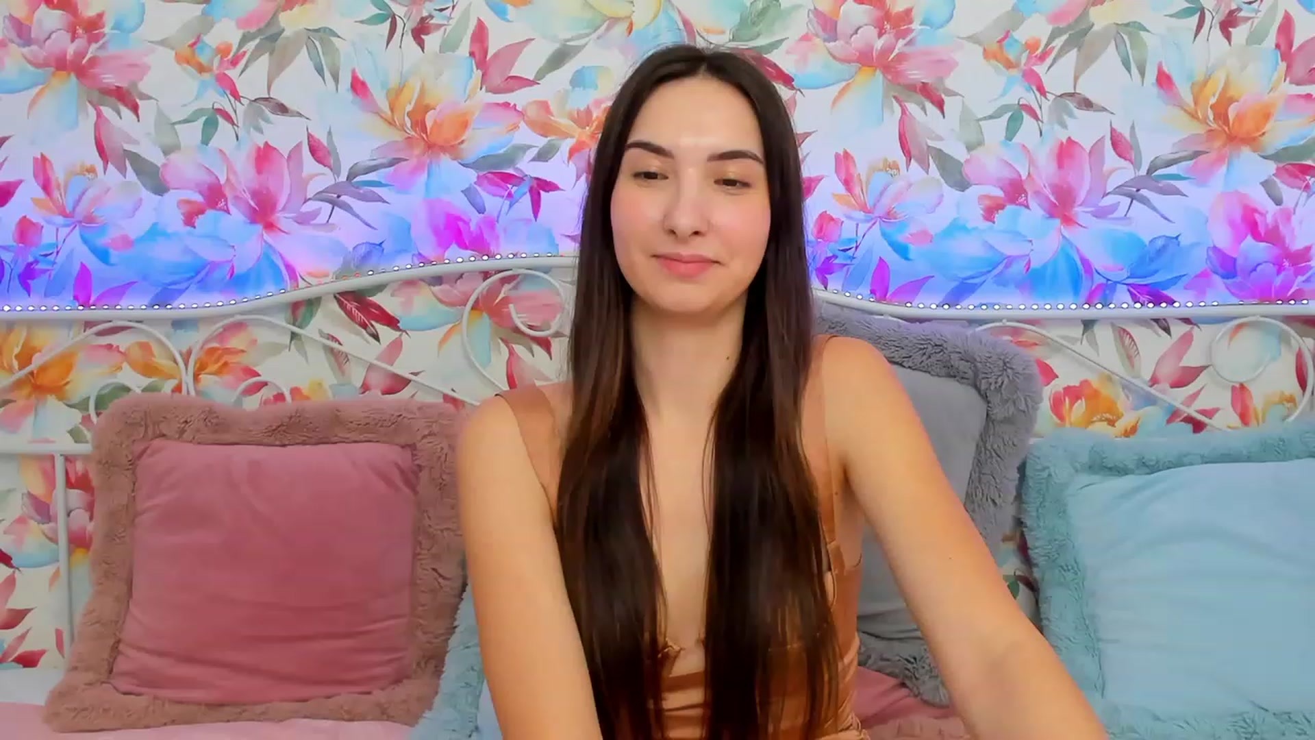 Gallery image thumbnail from KeliRose's myfreecams stream on, 12/29/2023, 12:59 image 10 of 20