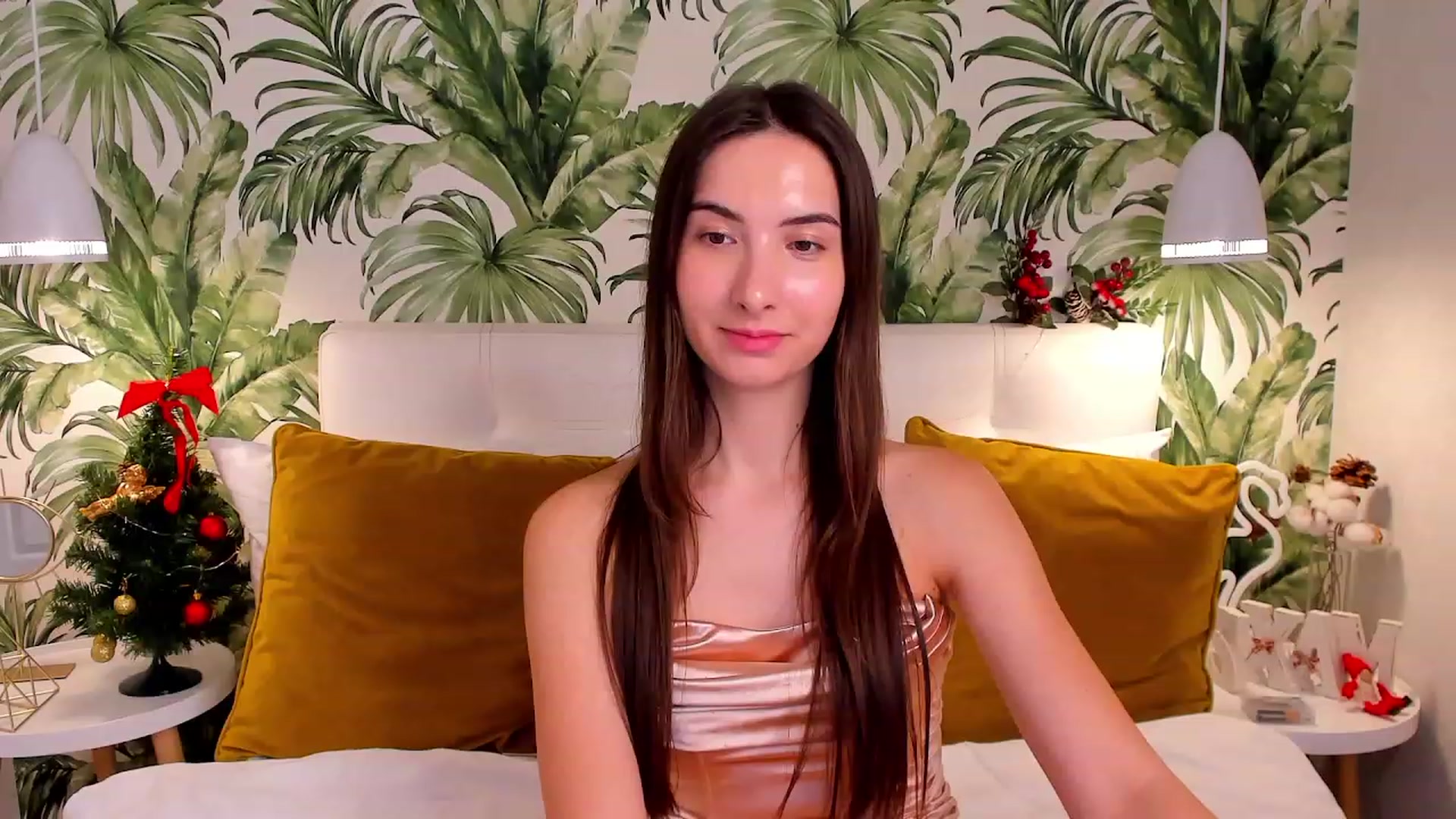 Gallery image thumbnail from KeliRose's myfreecams stream on, 01/07/2024, 10:57 image 4 of 20