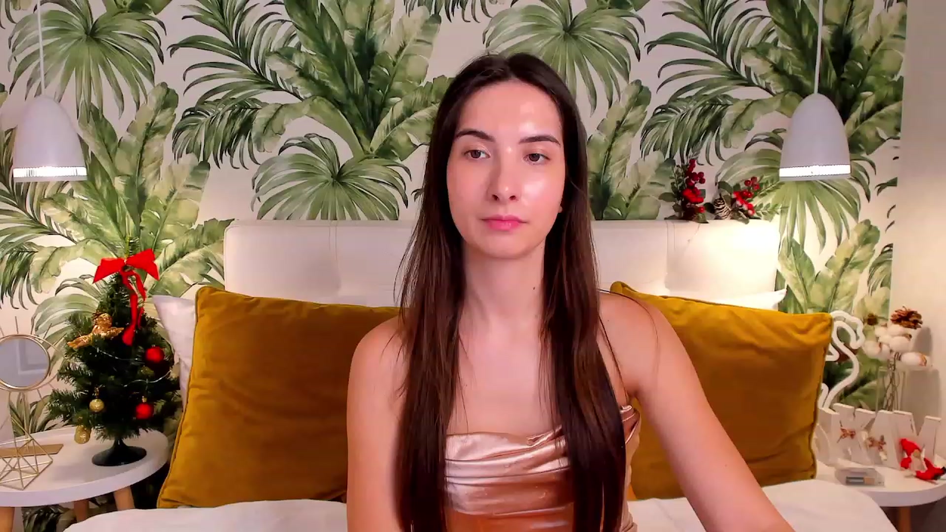 Gallery image thumbnail from KeliRose's myfreecams stream on, 01/07/2024, 12:21 image 9 of 20