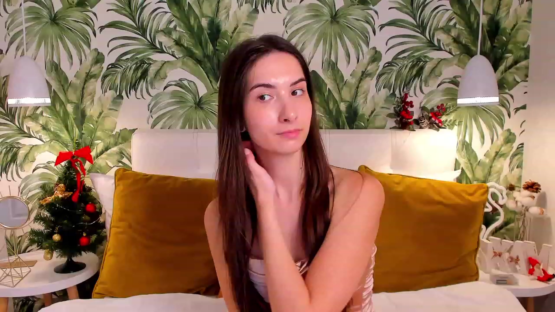 Gallery image thumbnail from KeliRose's myfreecams stream on, 01/07/2024, 12:21 image 10 of 20