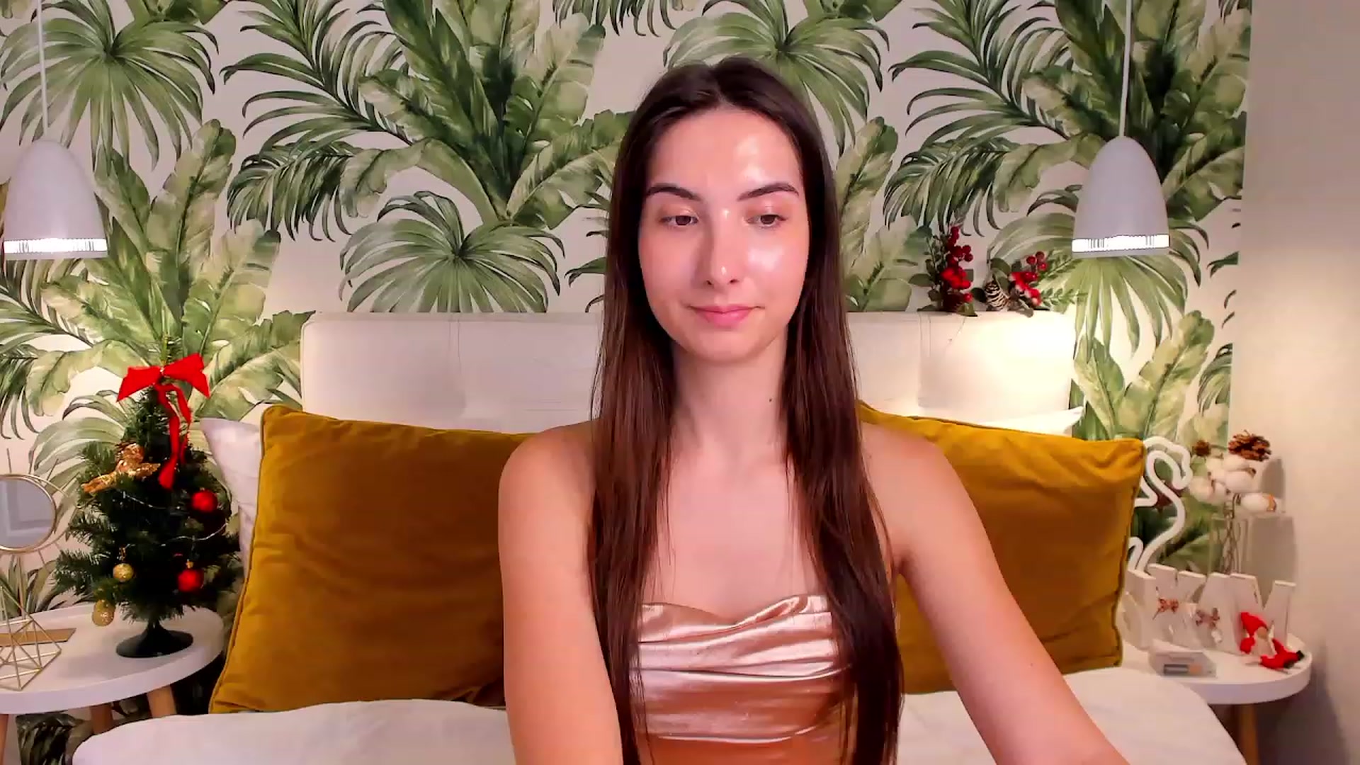 Gallery image thumbnail from KeliRose's myfreecams stream on, 01/07/2024, 12:21 image 17 of 20