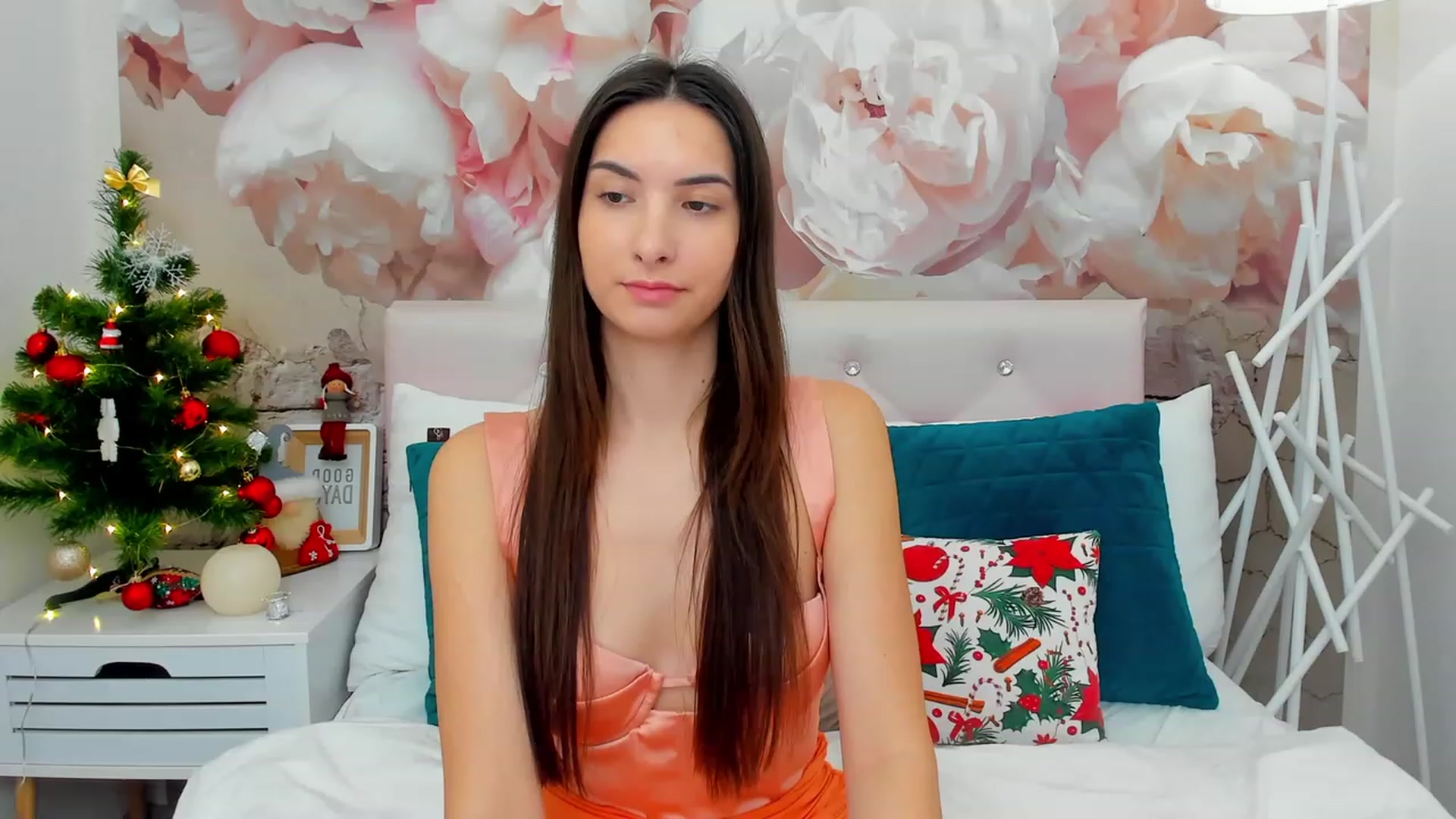 Gallery image thumbnail from KeliRose's myfreecams stream on, 01/10/2024, 09:22 image 17 of 20