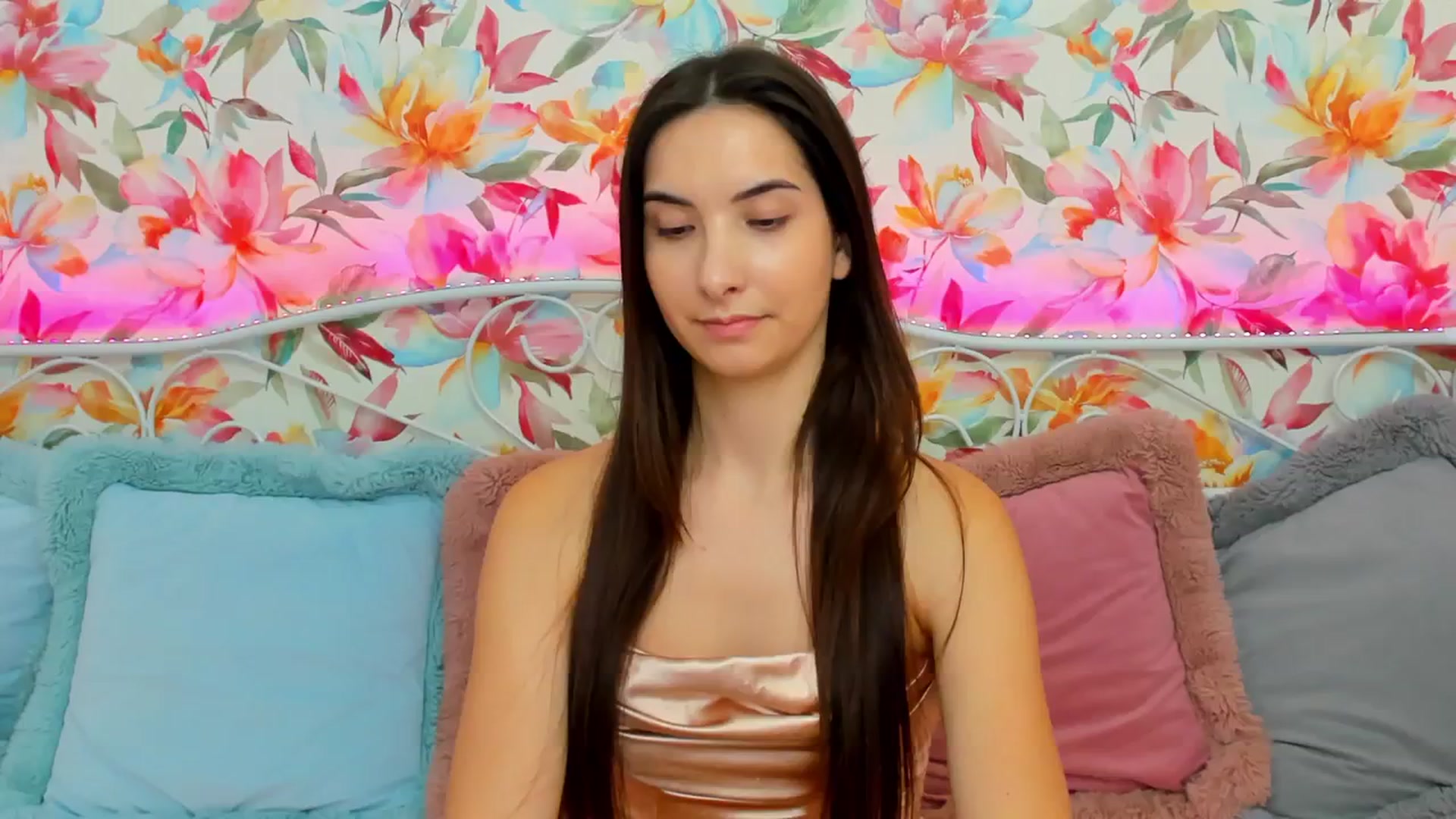 Gallery image thumbnail from KeliRose's myfreecams stream on, 01/20/2024, 12:37 image 7 of 20