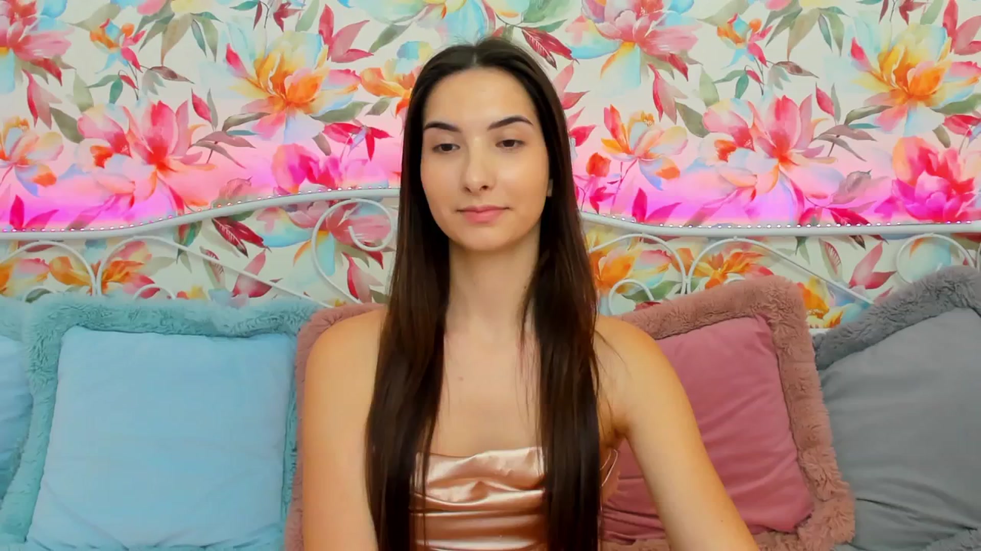 Gallery image thumbnail from KeliRose's myfreecams stream on, 01/20/2024, 12:37 image 10 of 20