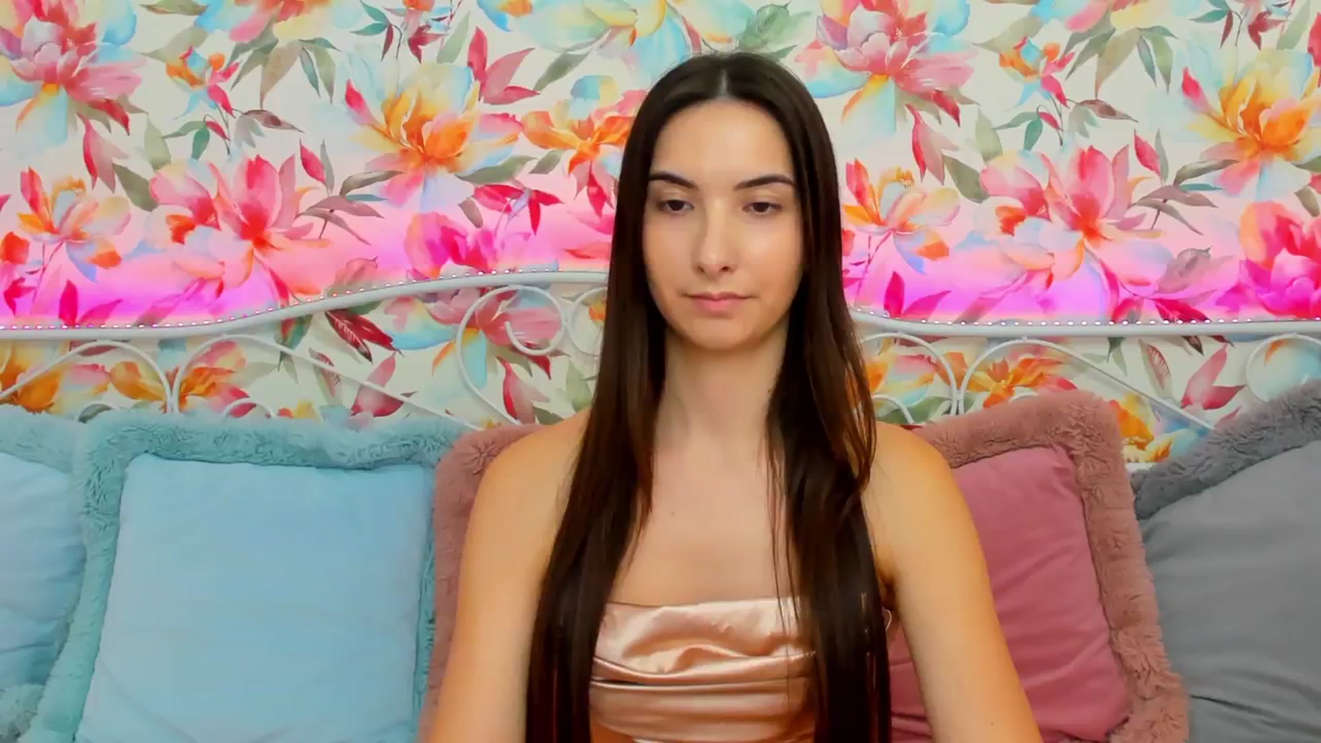Gallery image thumbnail from KeliRose's myfreecams stream on, 01/20/2024, 12:37 image 4 of 20