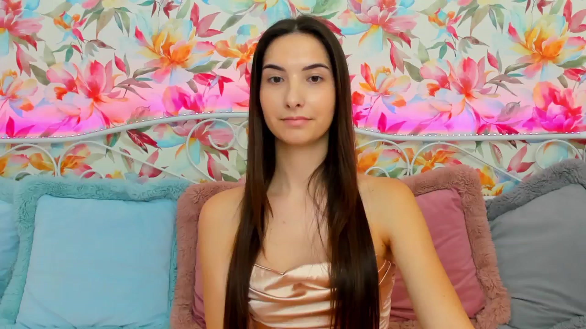 Gallery image thumbnail from KeliRose's myfreecams stream on, 01/20/2024, 12:57 image 15 of 20