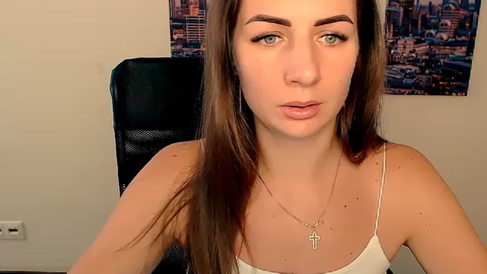 Gallery image thumbnail from KelliKo's myfreecams stream on, 07/10/2023, 13:18 image 2 of 20