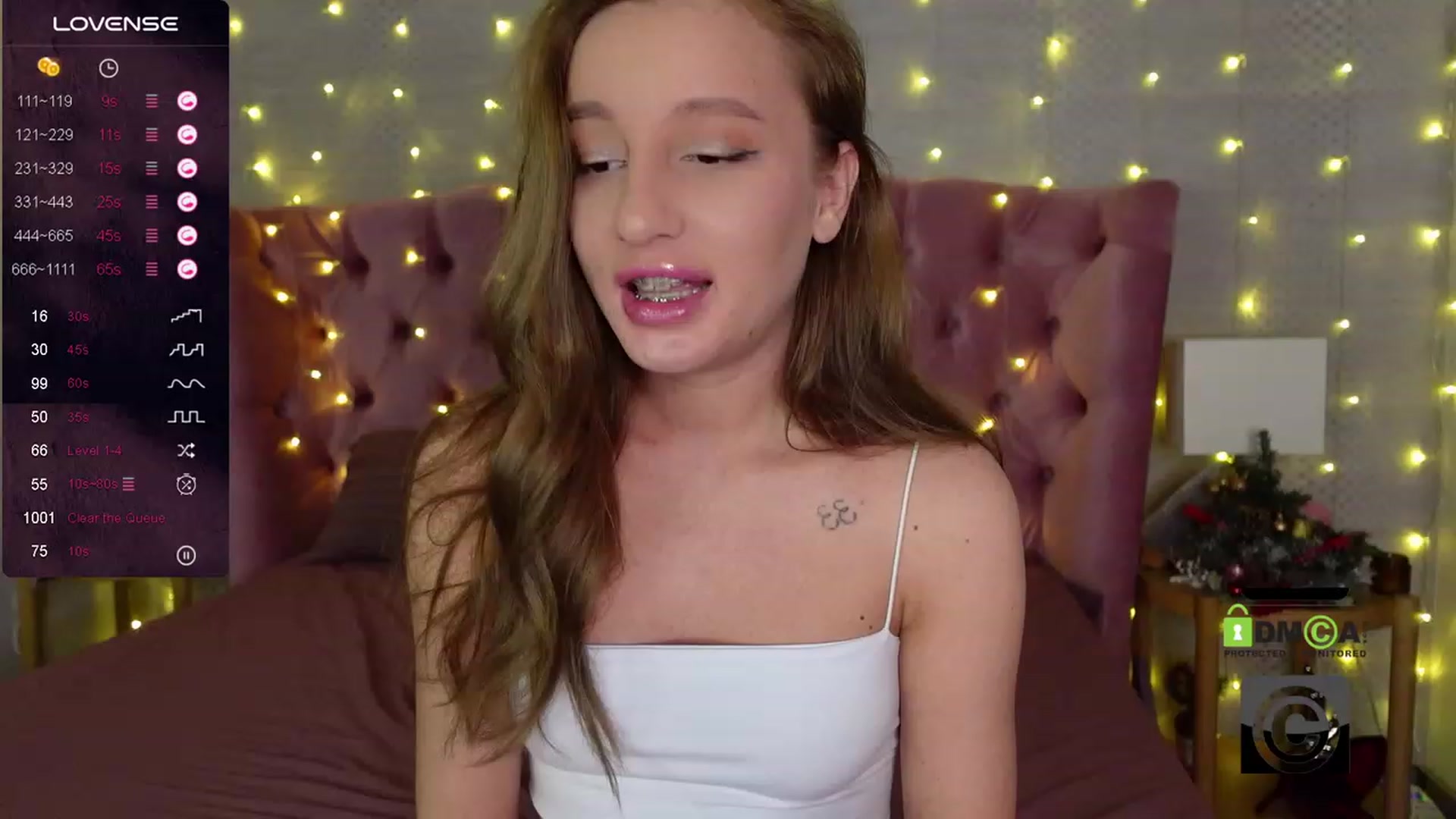 Gallery image thumbnail from KellieOverbey's myfreecams stream on, 12/27/2023, 09:35 image 3 of 20