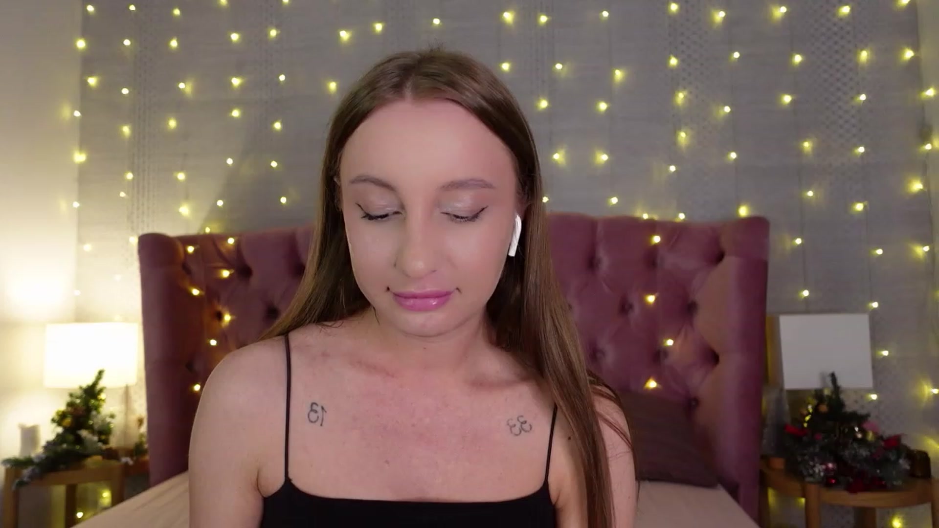 Gallery image thumbnail from KellieOverbey's myfreecams stream on, 01/02/2024, 11:17 image 5 of 20