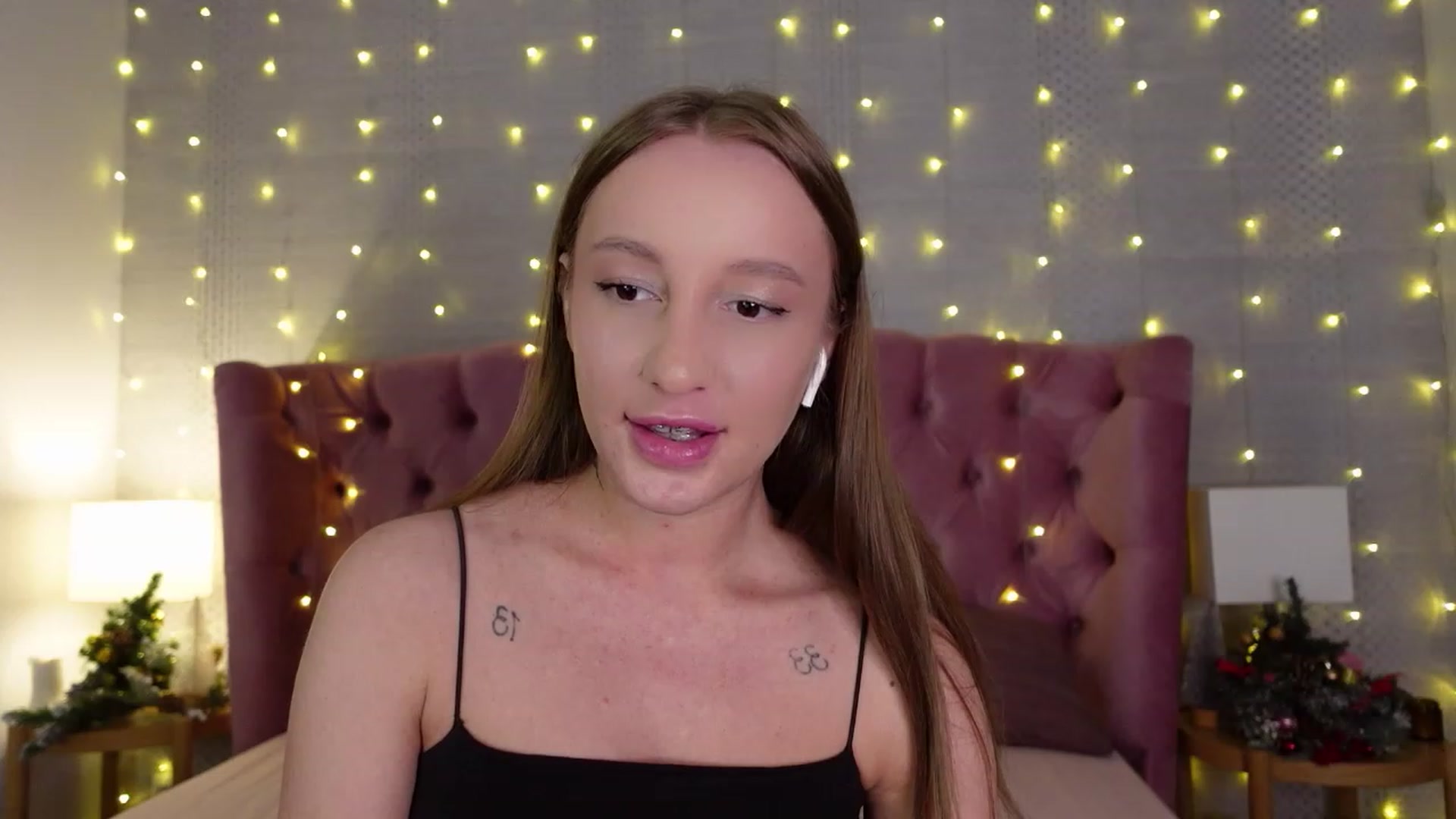 Gallery image thumbnail from KellieOverbey's myfreecams stream on, 01/02/2024, 11:17 image 4 of 20