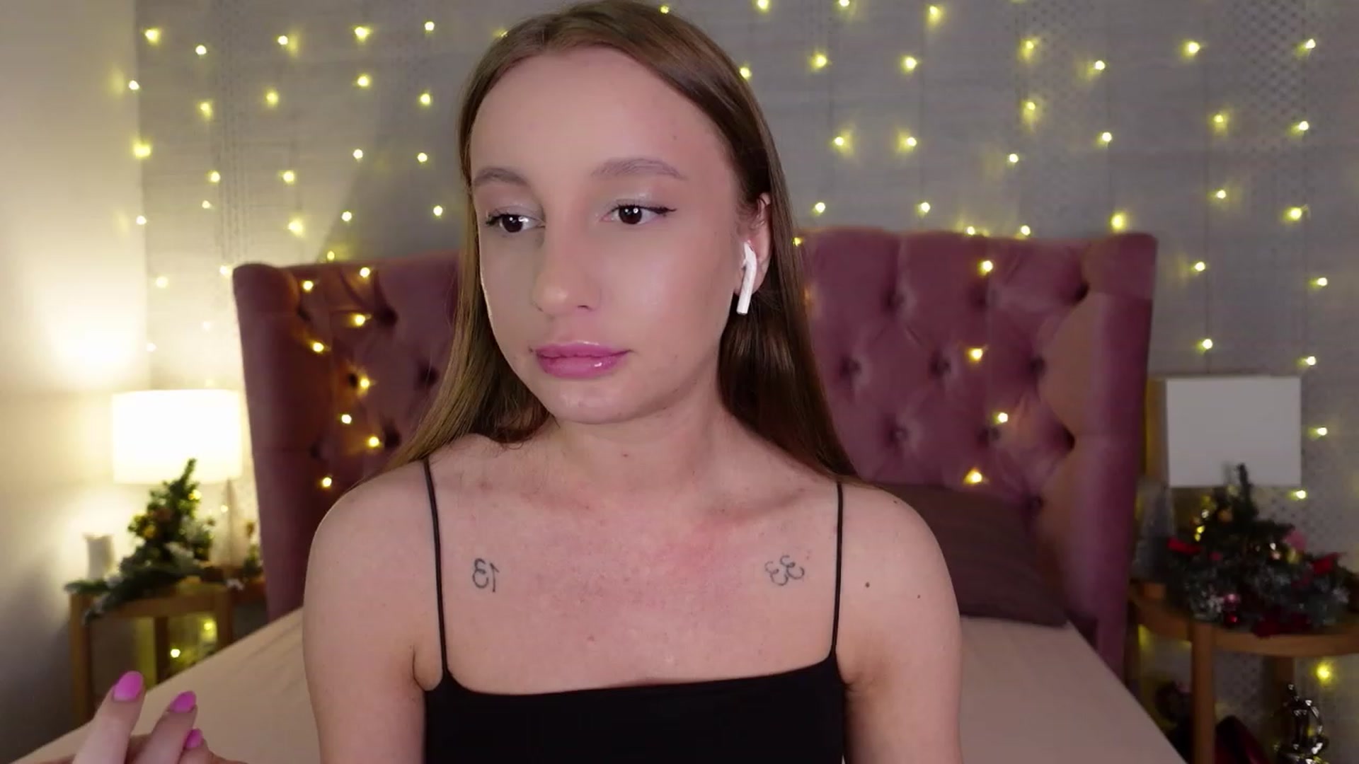 Gallery image thumbnail from KellieOverbey's myfreecams stream on, 01/02/2024, 11:17 image 7 of 20