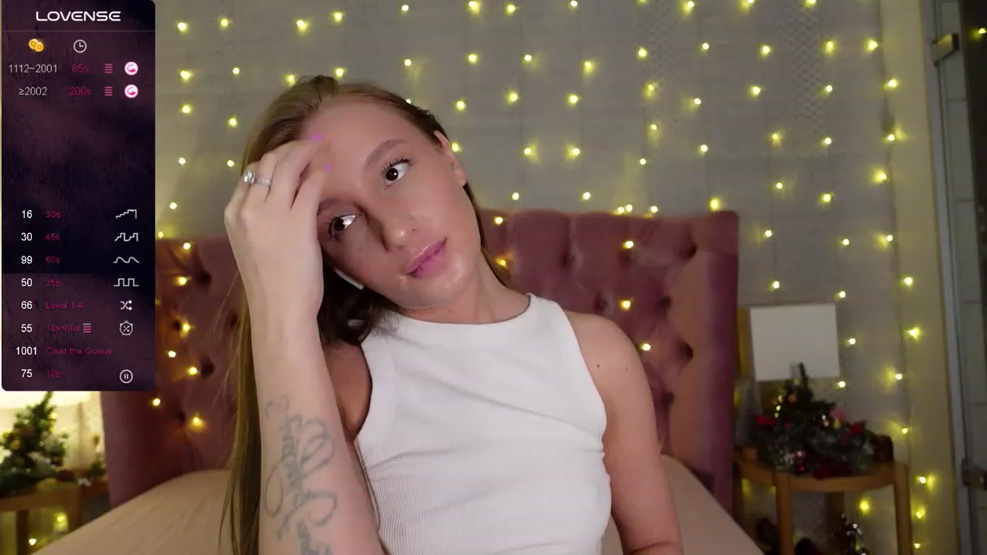 Gallery image thumbnail from KellieOverbey's myfreecams stream on, 01/02/2024, 15:01 image 5 of 20
