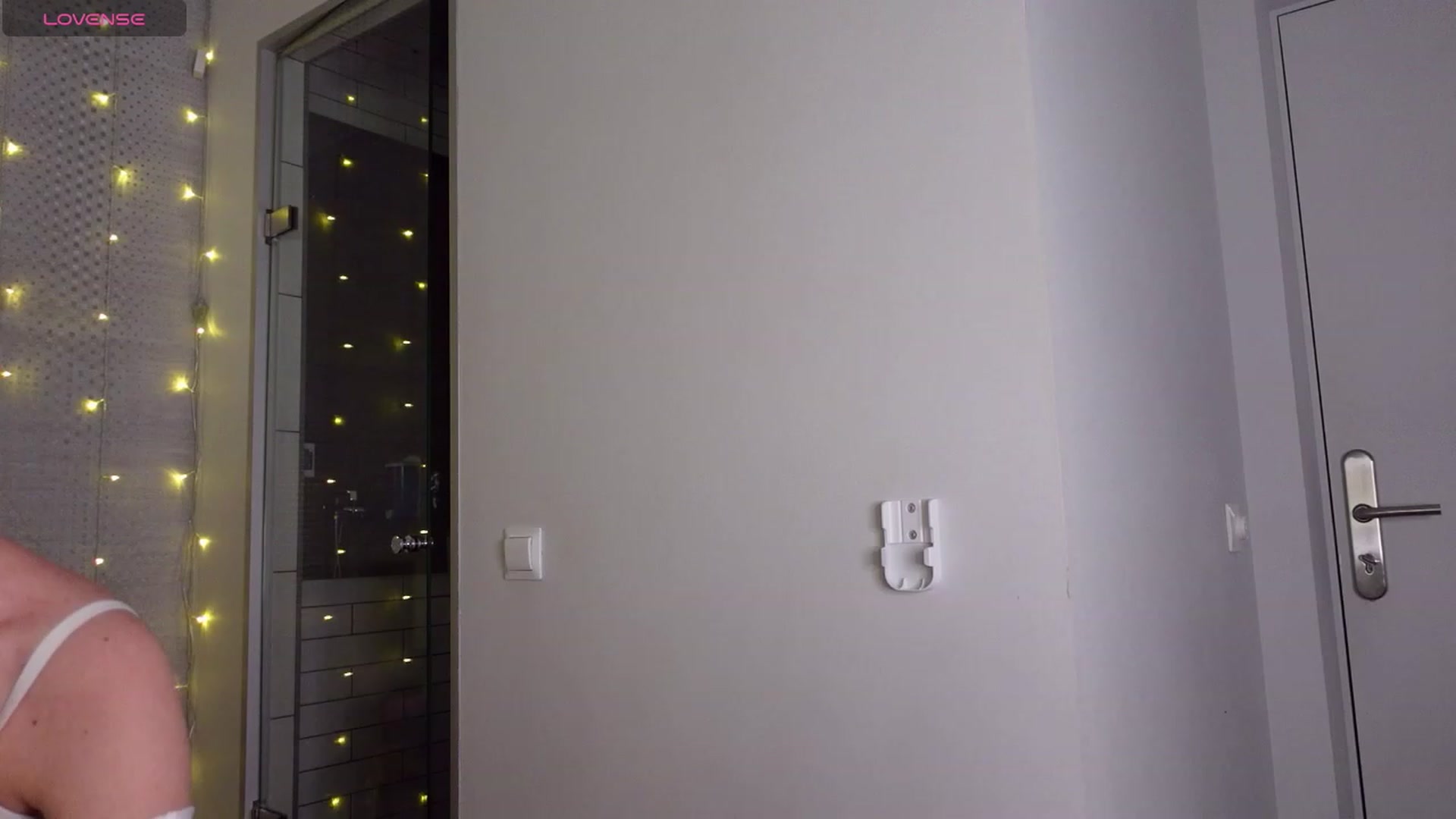Gallery image thumbnail from KellieOverbey's myfreecams stream on, 01/08/2024, 10:30 image 3 of 20