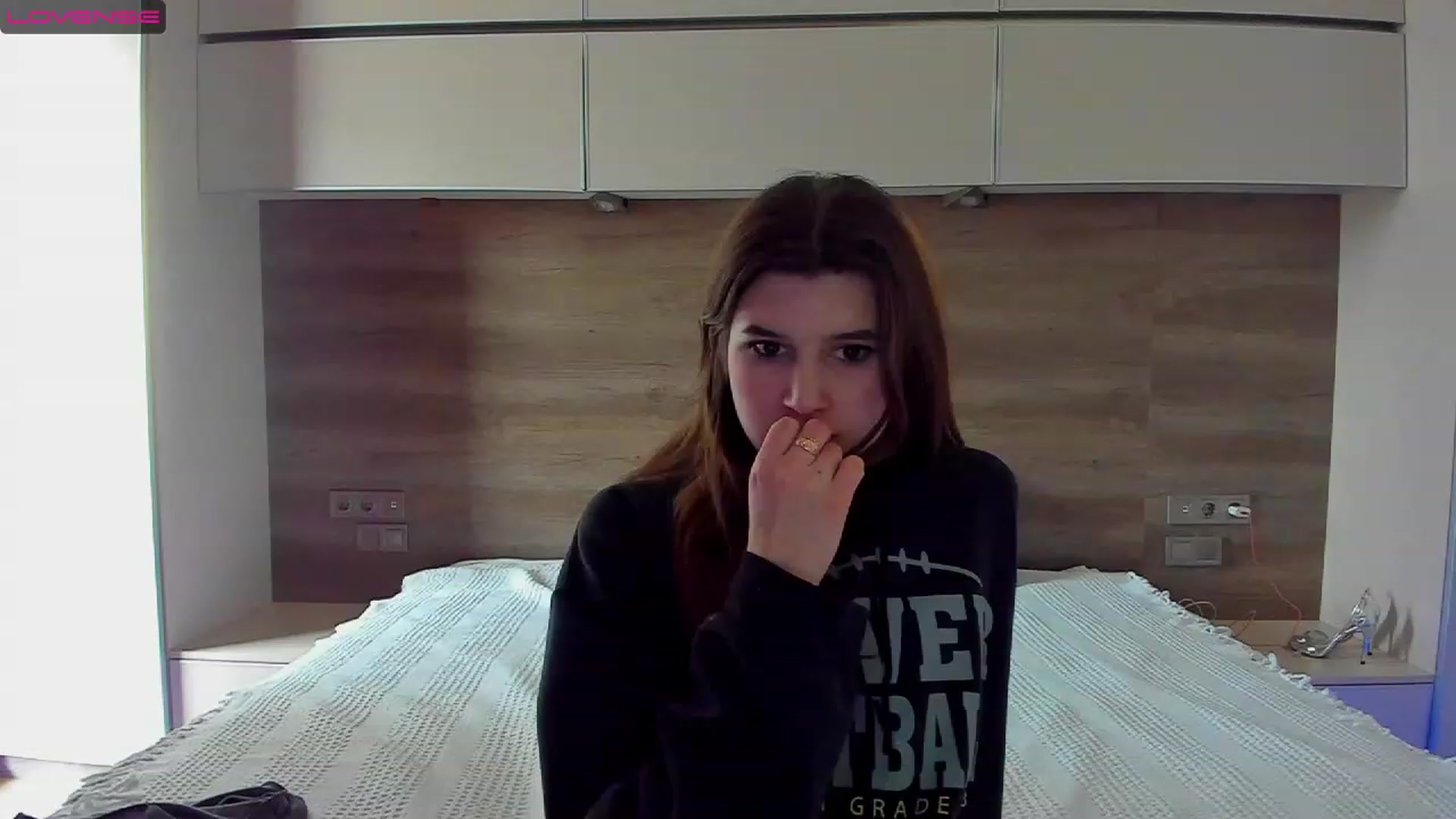 Gallery image thumbnail from Kellie_Barry's myfreecams stream on, 03/05/2023, 09:17 image 18 of 20