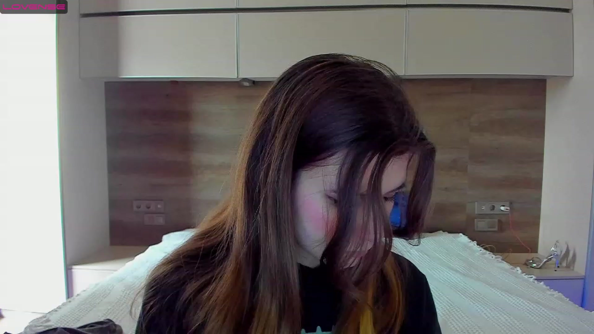 Gallery image thumbnail from Kellie_Barry's myfreecams stream on, 03/05/2023, 09:17 image 9 of 20